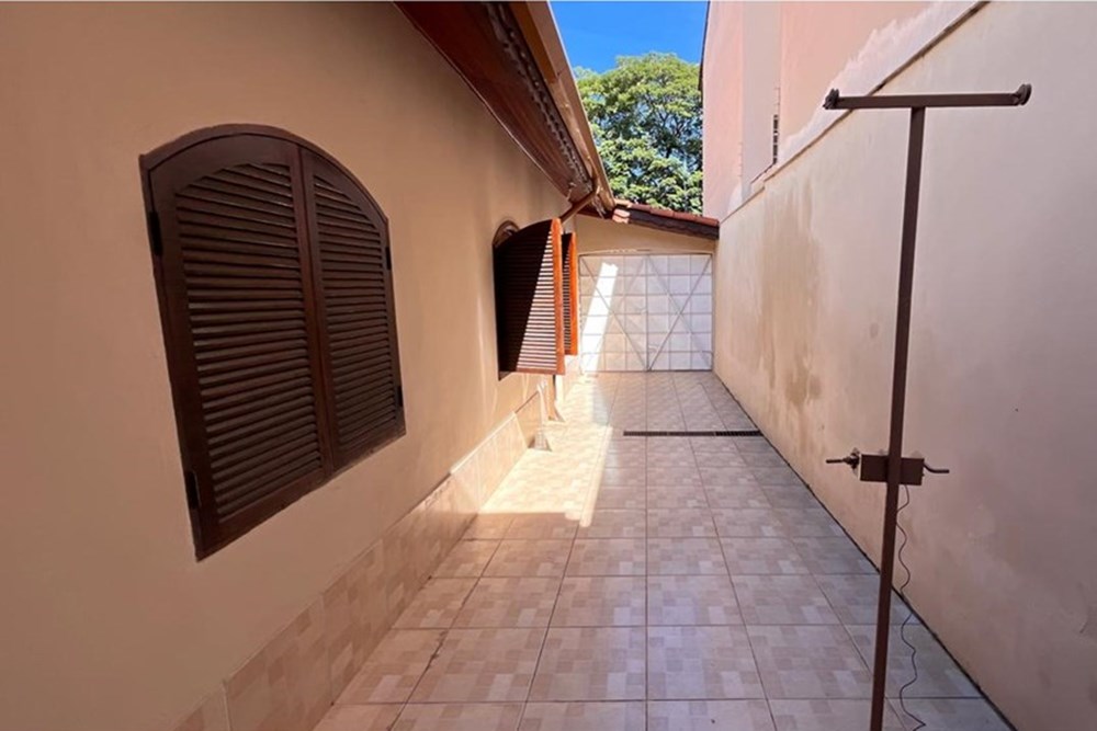 Casa para alugar com 4 quartos, 230m² - Foto 14
