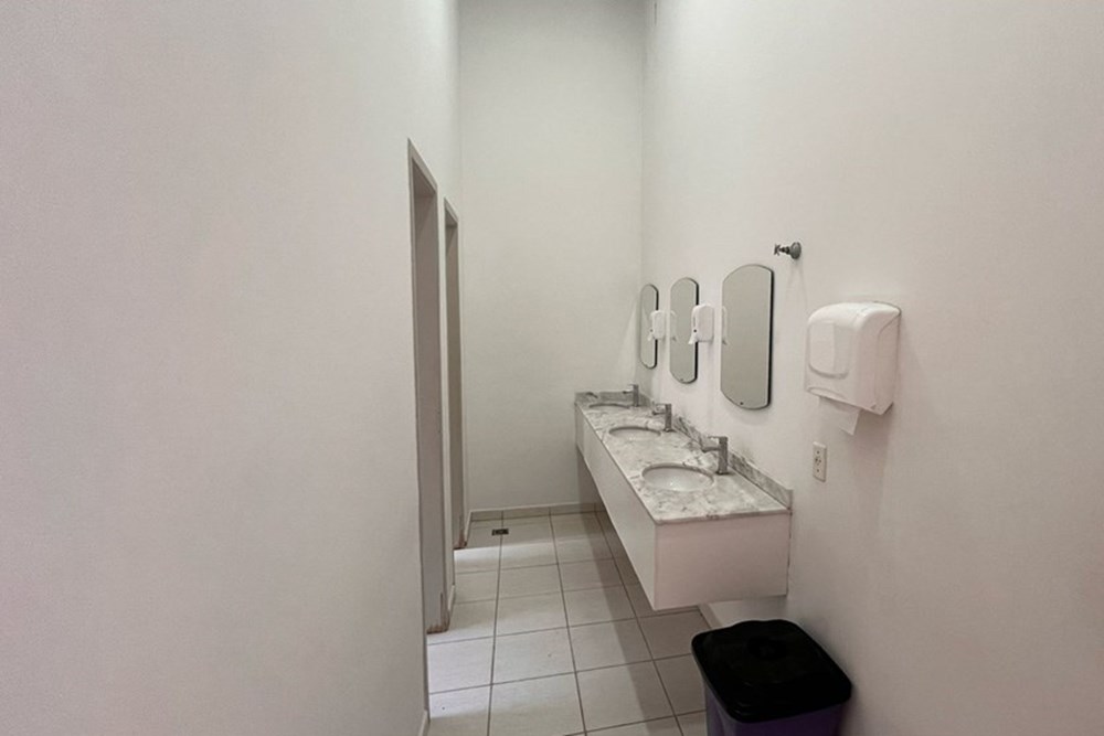 Apartamento para alugar com 2 quartos, 60m² - Foto 21