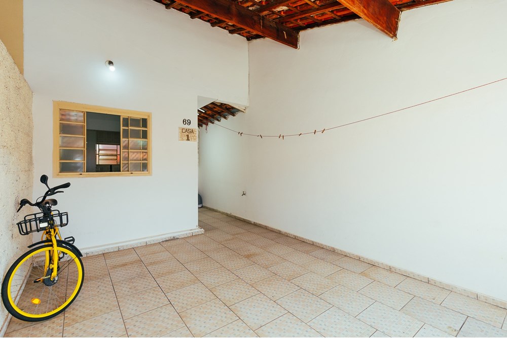 Casa à venda com 4 quartos, 168m² - Foto 2