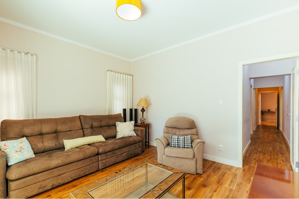 Casa à venda com 6 quartos, 700m² - Foto 4