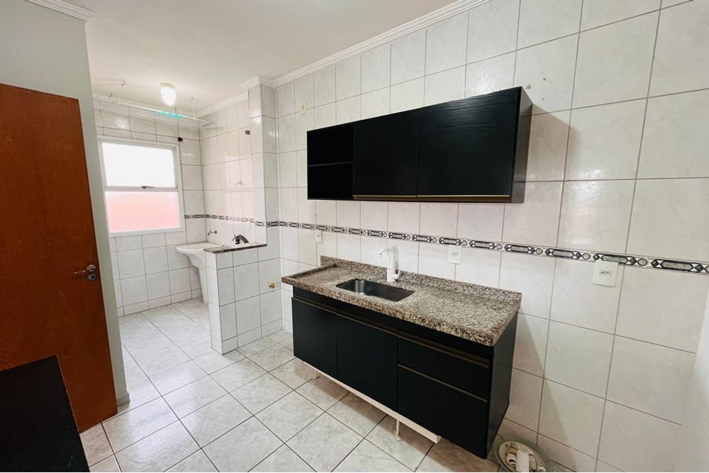 Apartamento à venda com 2 quartos, 69m² - Foto 3