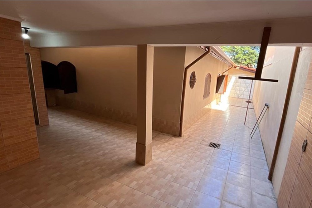 Casa para alugar com 4 quartos, 230m² - Foto 15
