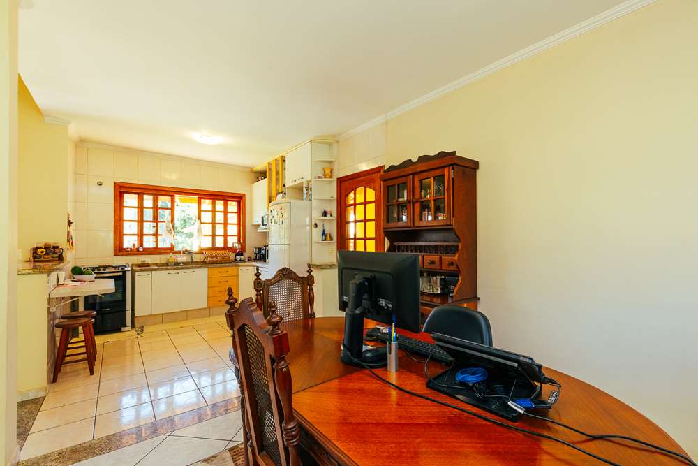 Casa de Condomínio para alugar com 4 quartos, 288m² - Foto 11