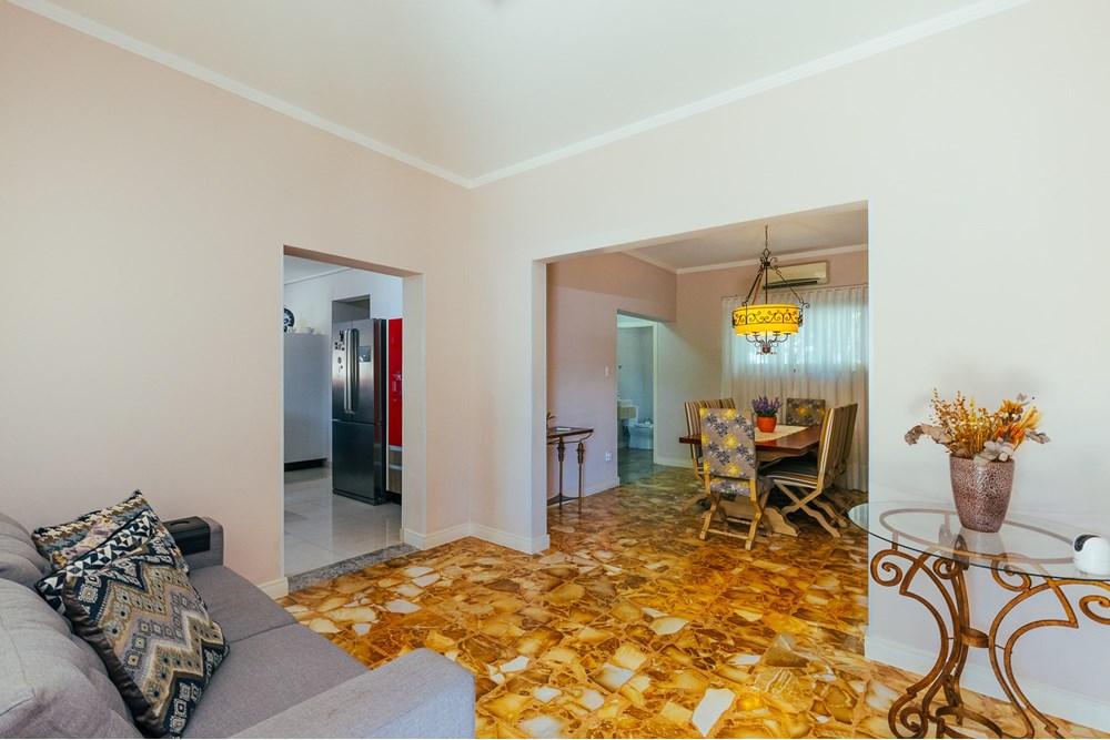 Casa à venda com 6 quartos, 700m² - Foto 12