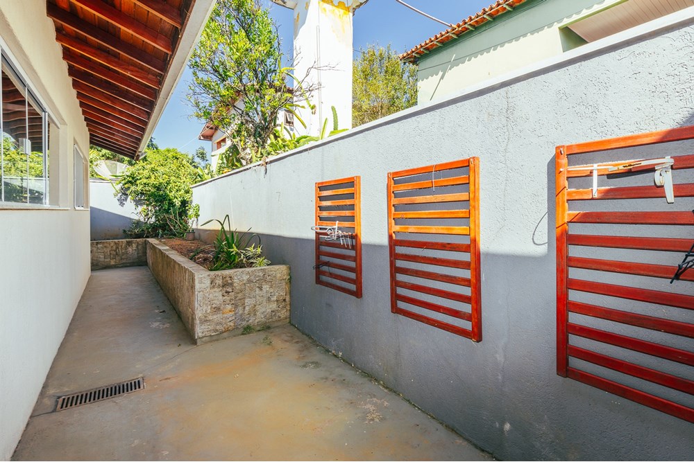 Casa à venda com 6 quartos, 700m² - Foto 27