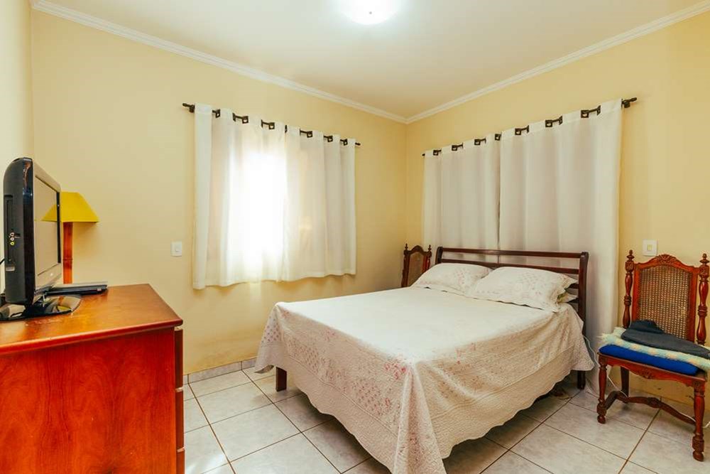 Casa de Condomínio para alugar com 4 quartos, 288m² - Foto 16