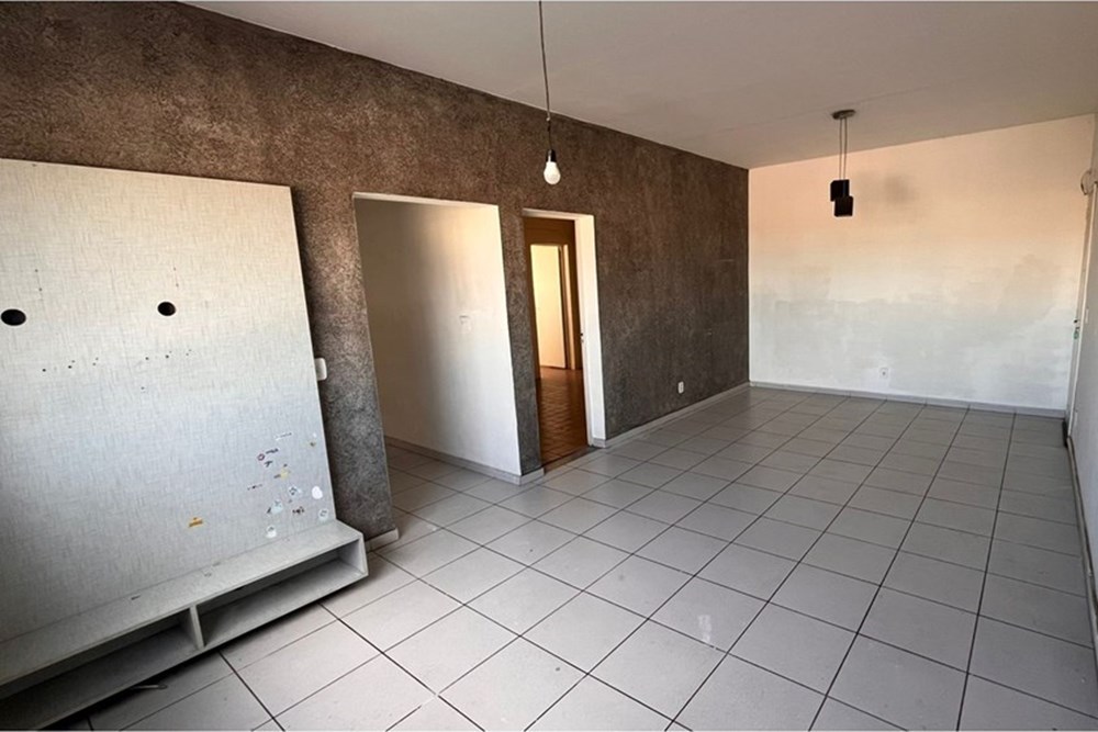 Apartamento para alugar com 3 quartos, 93m² - Foto 1