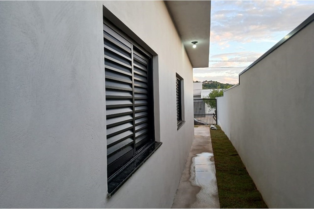 Casa à venda com 3 quartos, 75m² - Foto 17