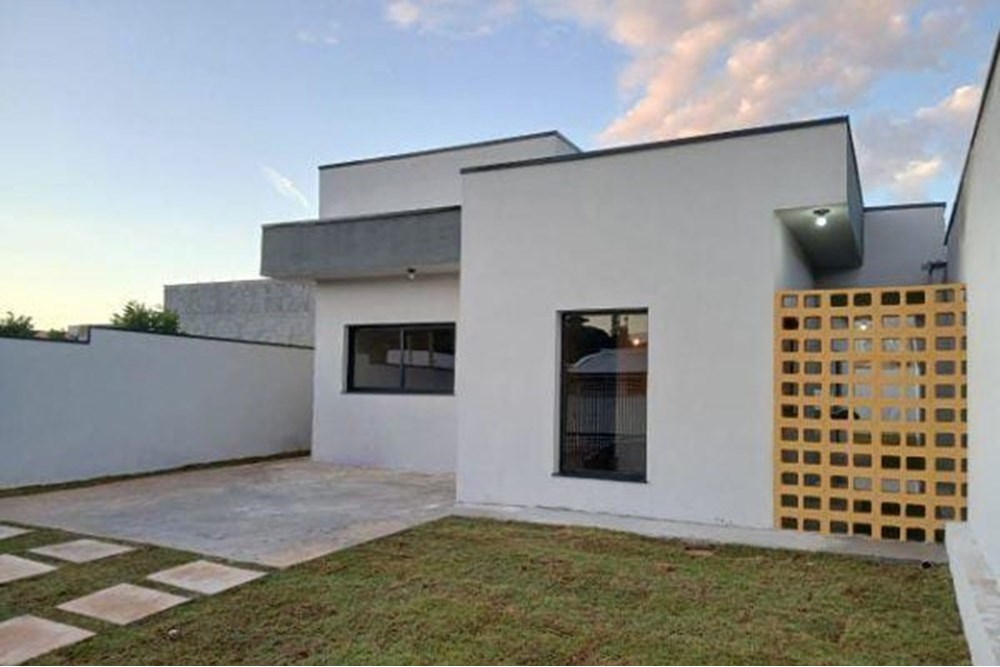 Casa à venda com 3 quartos, 75m² - Foto 2