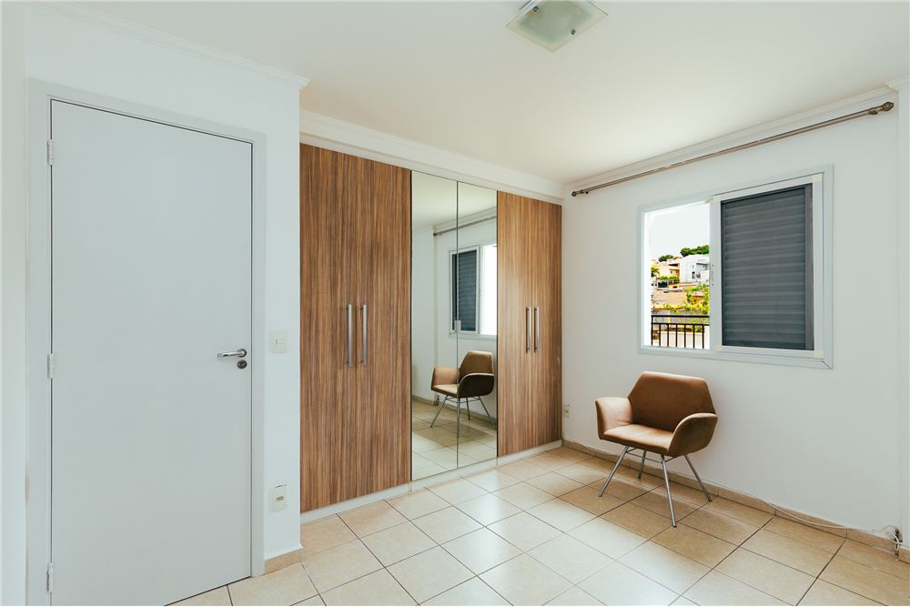 Apartamento à venda com 2 quartos, 73m² - Foto 5