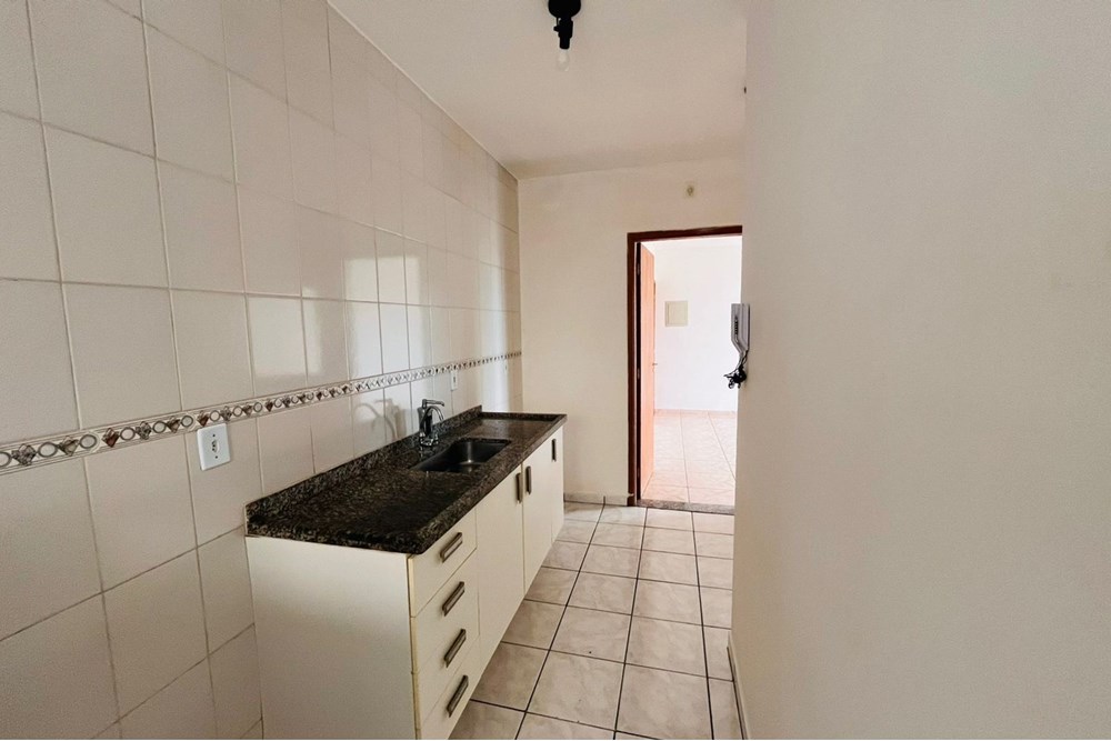 Apartamento à venda com 2 quartos, 69m² - Foto 8
