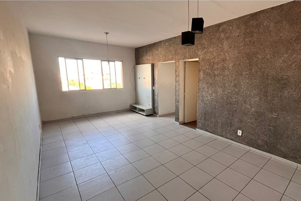 Apartamento para alugar com 3 quartos, 93m² - Foto 2