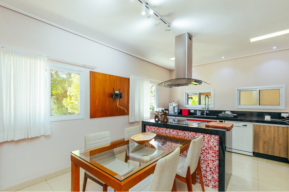 Casa à venda com 6 quartos, 700m² - Foto 17