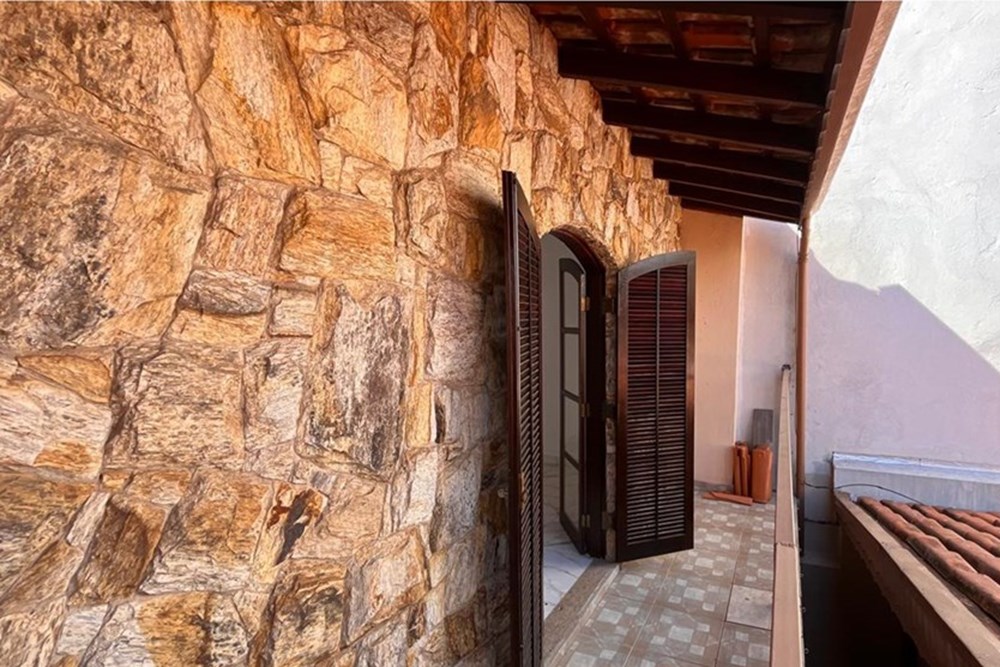 Casa para alugar com 4 quartos, 230m² - Foto 21