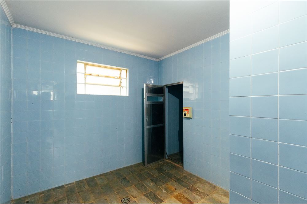 Fazenda à venda com 8 quartos, 875m² - Foto 41