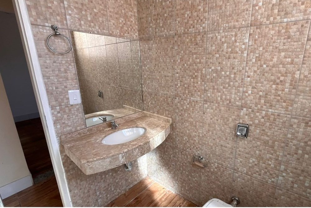Casa para alugar com 4 quartos, 200m² - Foto 20