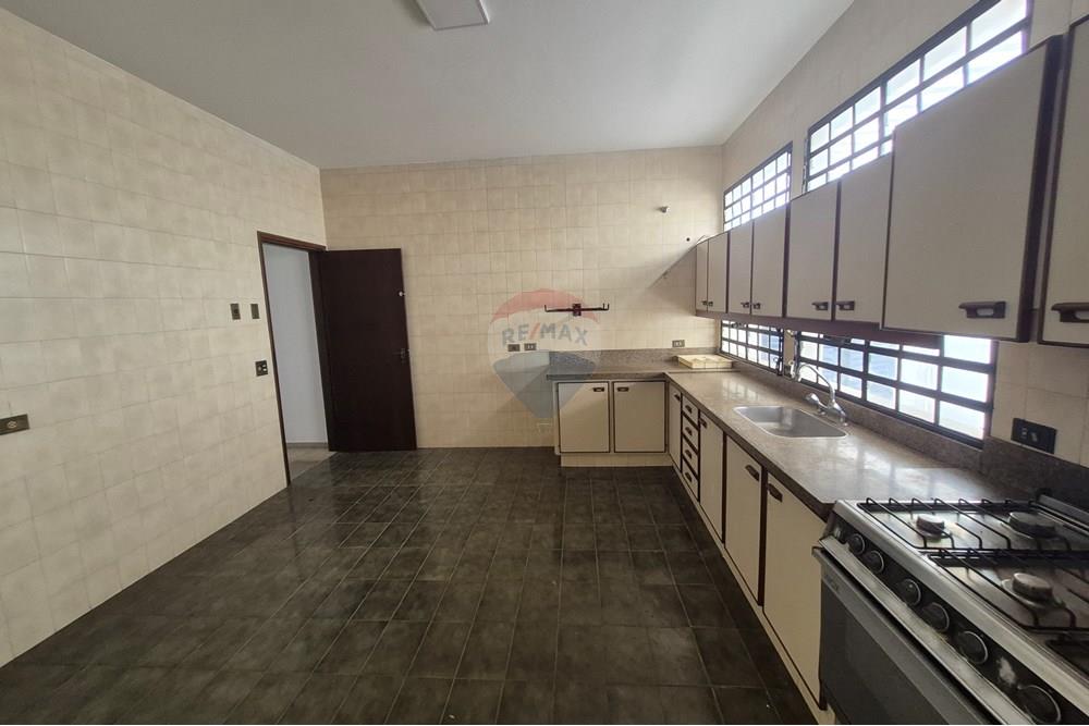 Casa à venda com 5 quartos, 312m² - Foto 19