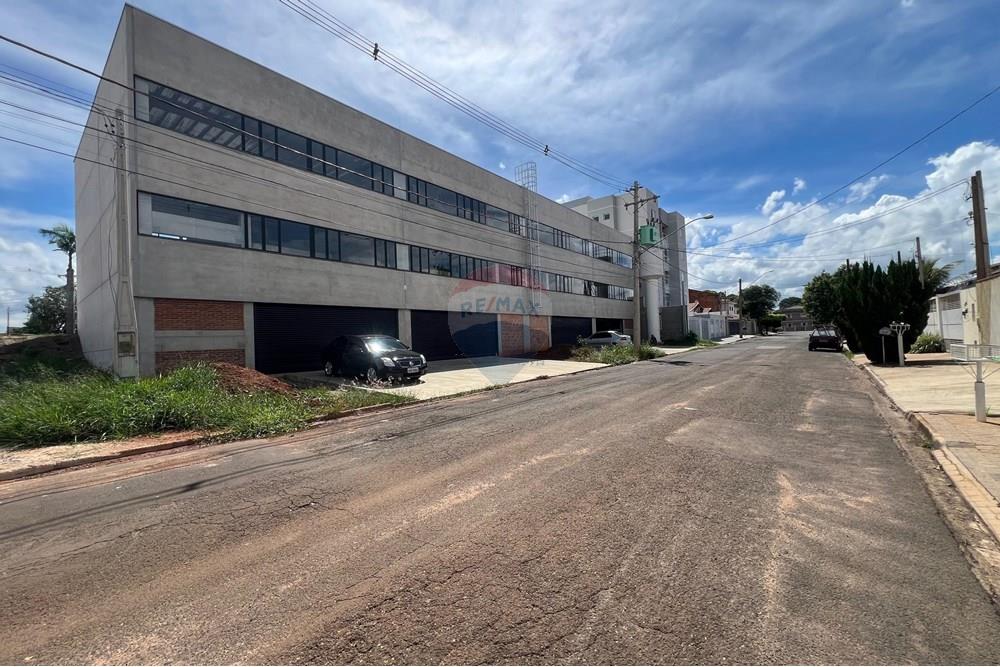 Ponto Comercial/ Loja - Alugar - Jaguariúna , São Paulo - WhatsApp Image 2025-12-15 at 15.05.42 (4).jpeg - 690671078-412