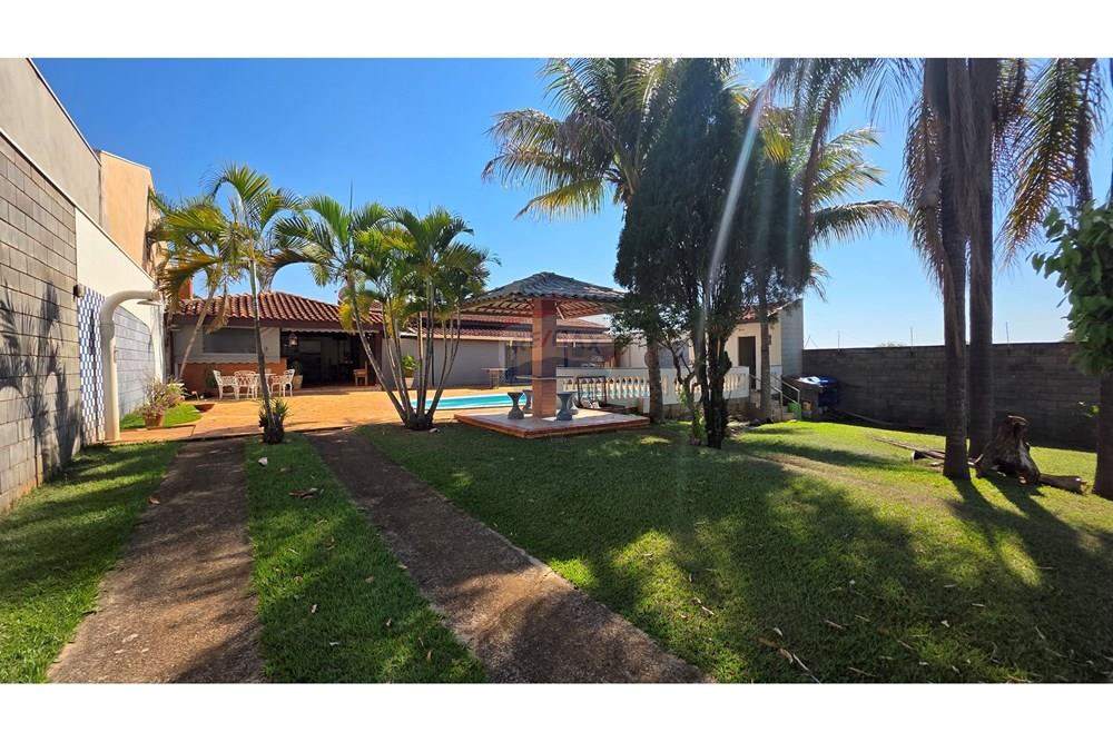 Chácara / Sítio / Fazenda - Venda - Mogi Guaçu , São Paulo - JARDIM COM COQUEIRO ANAO.jpg - 690521164-11