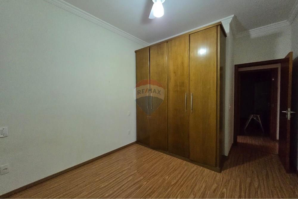 Casa de Condomínio - Alugar - Bragança Paulista , São Paulo - WhatsApp Image 2026-01-22 at 12.35.43.jpeg - 690041135-37