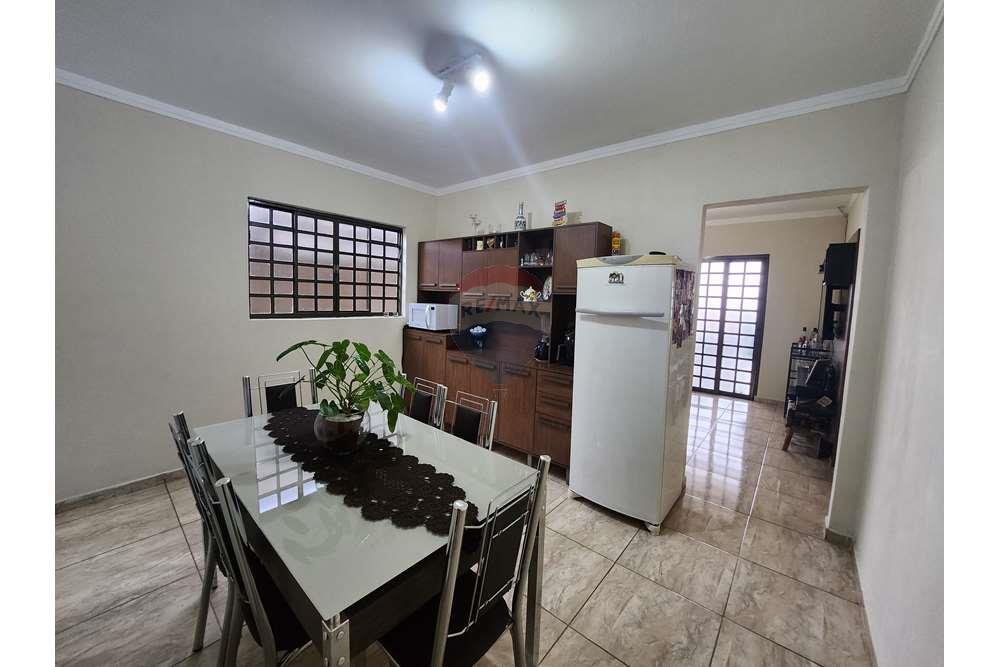 Casa à venda com 3 quartos, 173m² - Foto 32