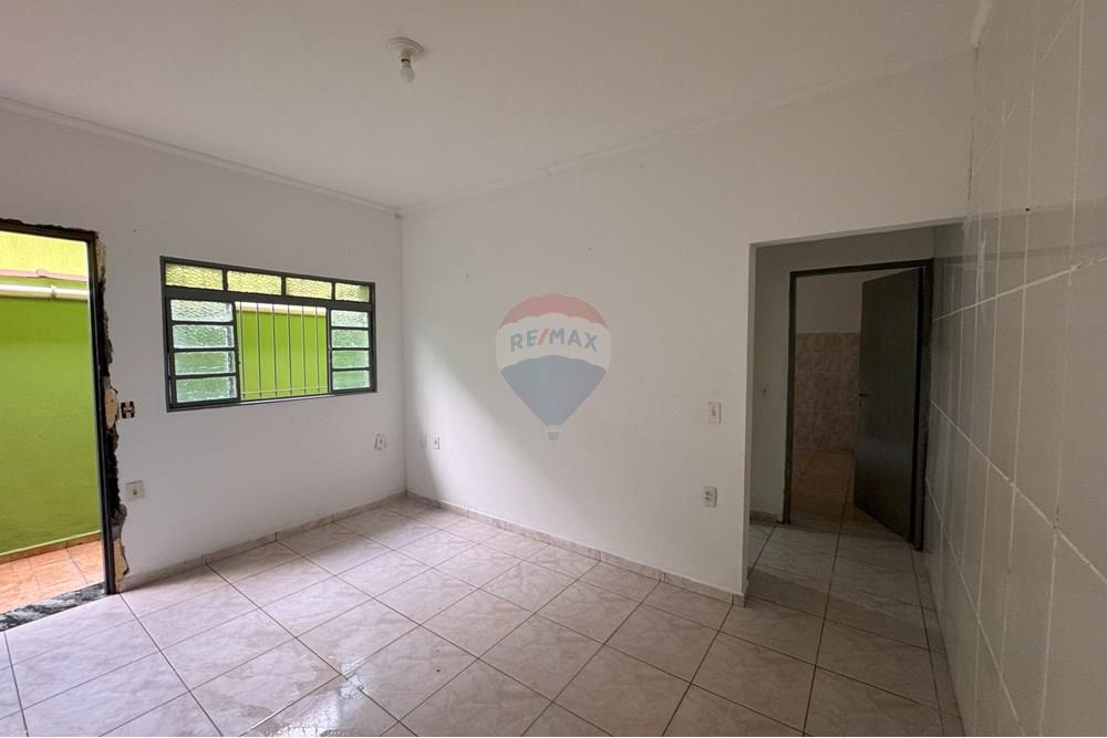 Casa de Vila - Alugar - Bragança Paulista , São Paulo - Sala 3.jpg - 690041129-6