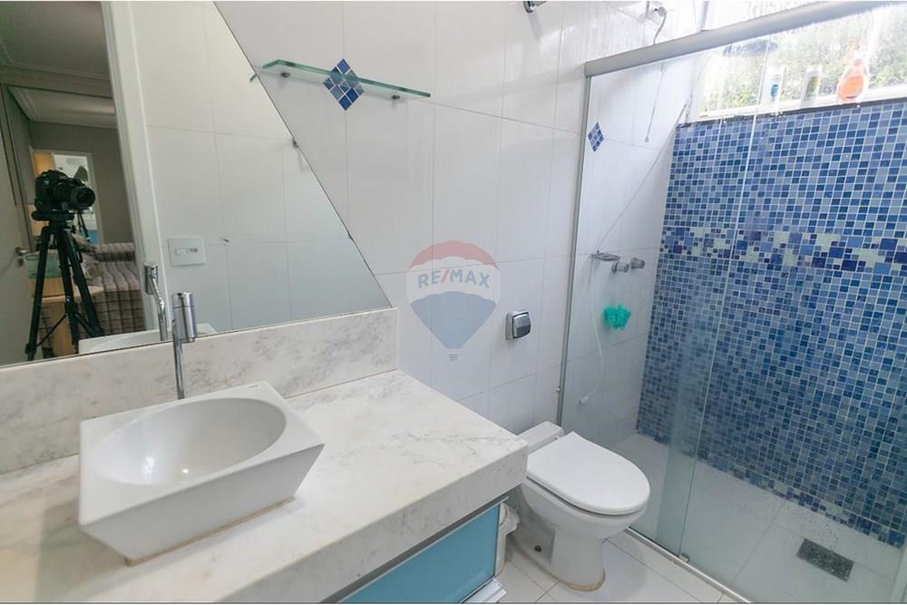 Casa para alugar com 5 quartos, 450m² - Foto 31