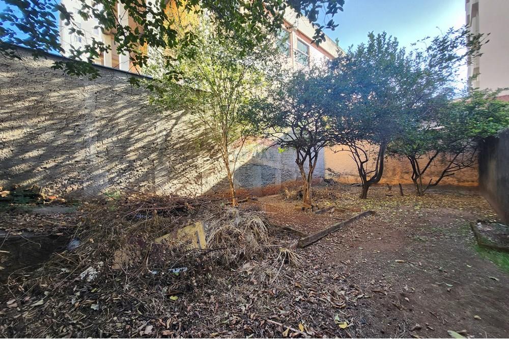 Prédio Inteiro para alugar com 3 quartos, 146m² - Foto 39
