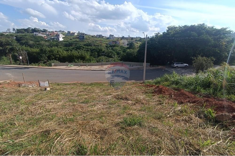 Terreno - Venda - Bragança Paulista , São Paulo - WhatsApp Image 2025-11-05 at 10.50.07 (1).jpeg - 690141098-46