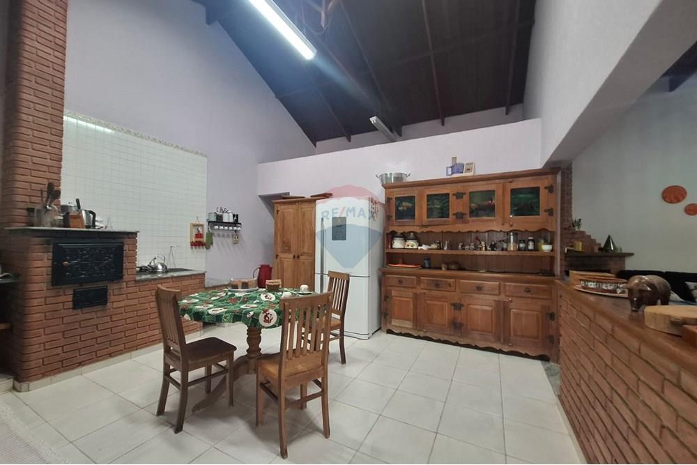 Chácara / Sítio / Fazenda - Venda - Atibaia , São Paulo - d272e8dc-2d36-4d21-9a80-efd36acc448f.jpeg - Cozinha - 690471111-96