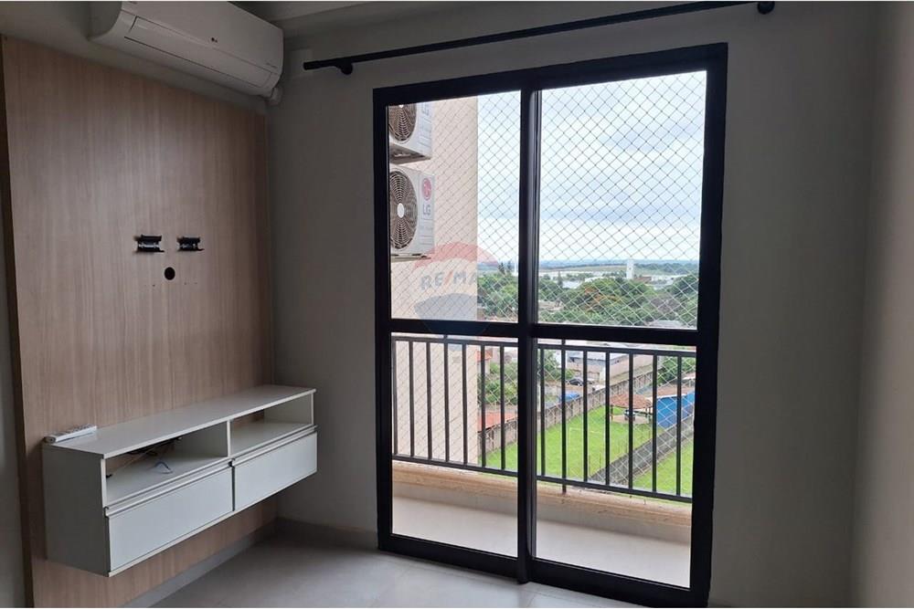 Apartamento para alugar com 2 quartos, 66m² - Foto 11