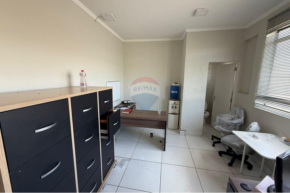 Cj. Comercial/ Sala - Alugar - Atibaia , São Paulo - IMG-20250120-WA0156.jpg - 690921105-70