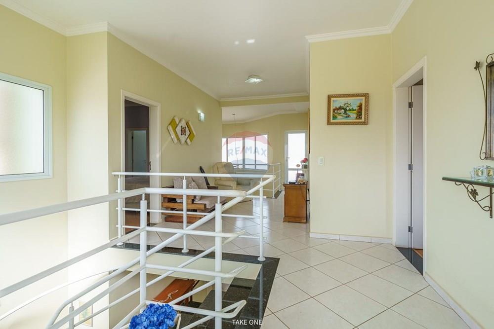 Casa de Condomínio - Venda - Vinhedo , São Paulo - corredor1.jpg - 690941020-103