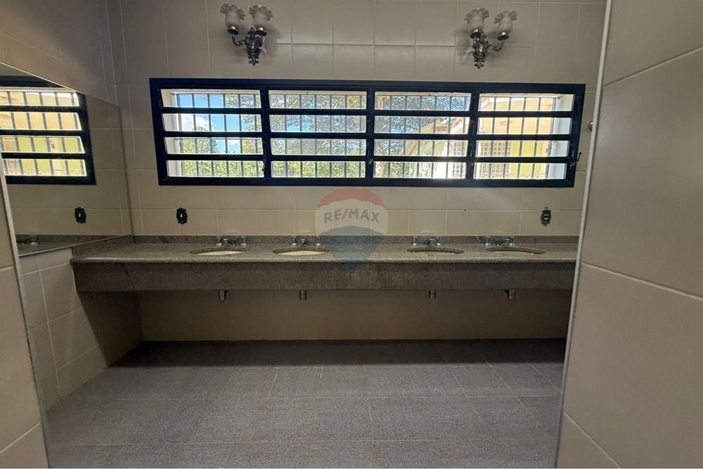 Casa Comercial - Alugar - Bragança Paulista , São Paulo - WhatsApp Image 2026-03-03 at 13.07.37.jpeg - 690041127-159