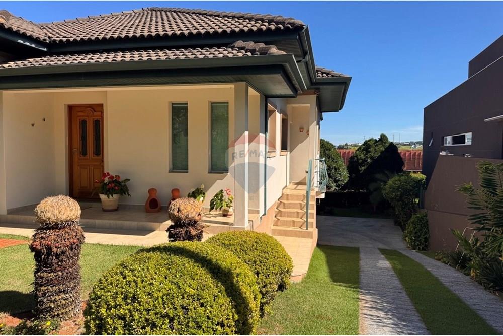 Casa de Condomínio - Venda - Bragança Paulista , São Paulo - 5044514779816898162.jpg - Corredor - 690041135-14