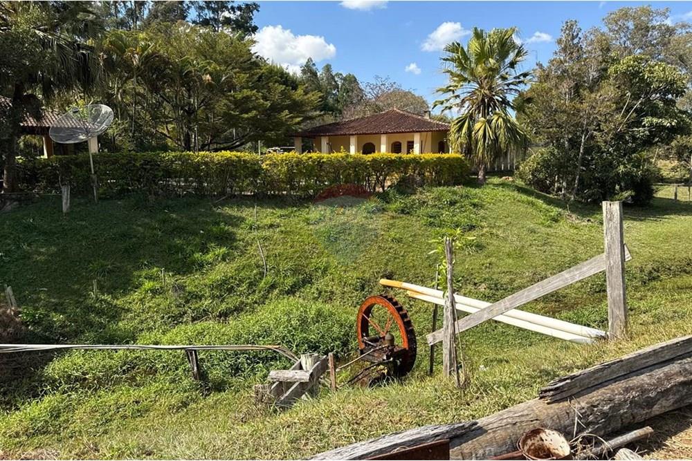 Chácara / Sítio / Fazenda - Venda - Ouro Fino , Minas Gerais - 9e47ec98-ed36-410f-8073-8a4bc87849b3.jpg - Quintal - 690521014-121