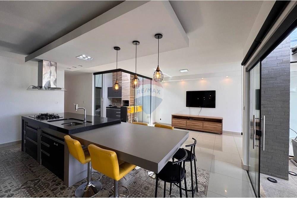 Casa - Venda - Bragança Paulista , São Paulo - photo_5084569284045900722_y.jpg - 690041018-325