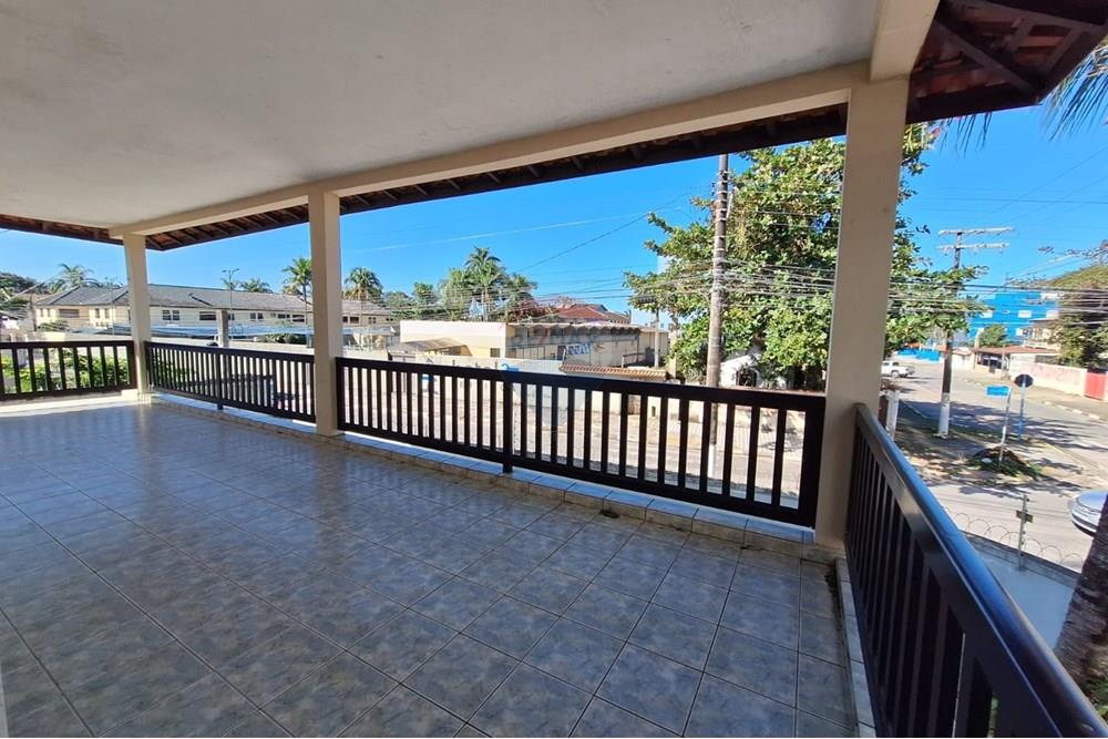 Sobrado - Venda - Bertioga , São Paulo - sobrado-a-venda-no-centro-de-bertioga-com-3-quartos-e-1-suites-50m-da-praia-remax-690341014-14-corretora-paula-jacometti-foto47. - Terraço - 690341014-18