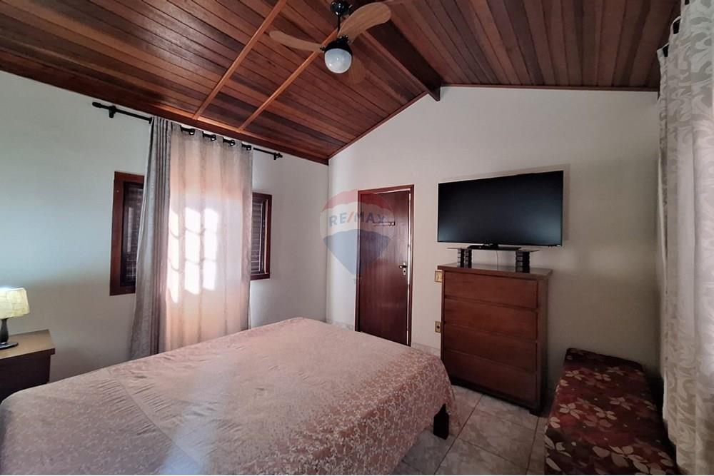 Casa à venda com 2 quartos, 144m² - Foto 14