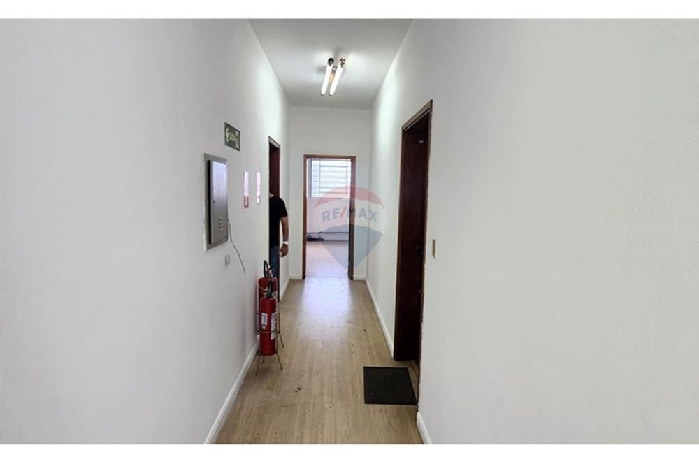 Galpão - Alugar - Valinhos , São Paulo - corredor escritorio sup.jpg - 690491079-11