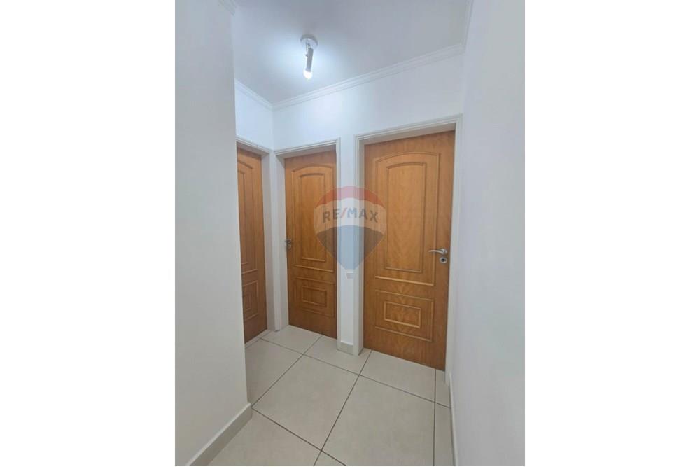 Apartamento - Alugar - Vinhedo , São Paulo - porta dos quartos.jpeg - 690941046-10