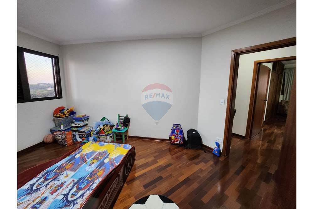 Apartamento à venda com 3 quartos, 157m² - Foto 26