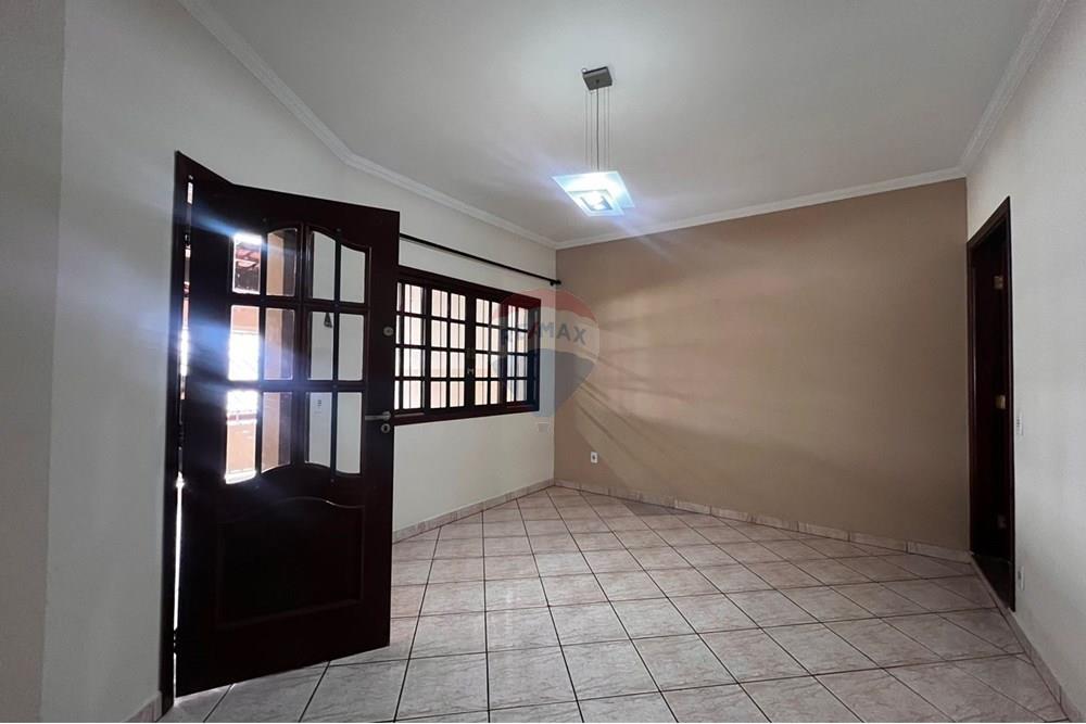 Casa - Alugar - Bragança Paulista , São Paulo - WhatsApp Image 2025-12-09 at 12.24.32 (1).jpeg - 690041104-12