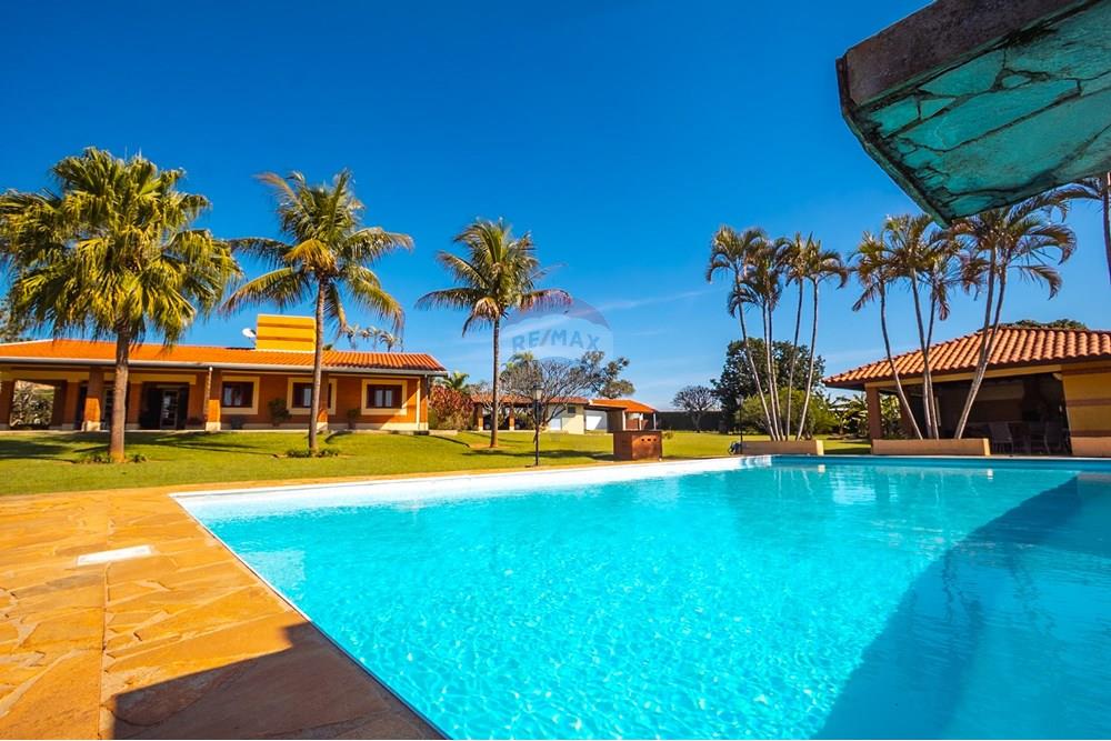 Chácara / Sítio / Fazenda - Venda - Indaiatuba , São Paulo - IMG_8128.jpg - Quintal - 690471119-51