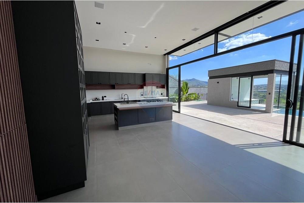 Casa de Condomínio - Alugar - Atibaia , São Paulo - 807fd128-dd17-43e7-8026-bfa3db370b9a.jpeg - 690921105-71