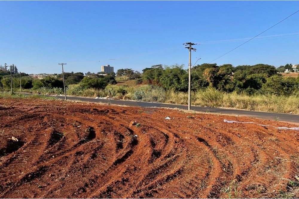 Terreno - Venda - Araraquara , São Paulo - WhatsApp Image 2025-07-02 at 09.56.03 (11).jpeg - 690151067-18