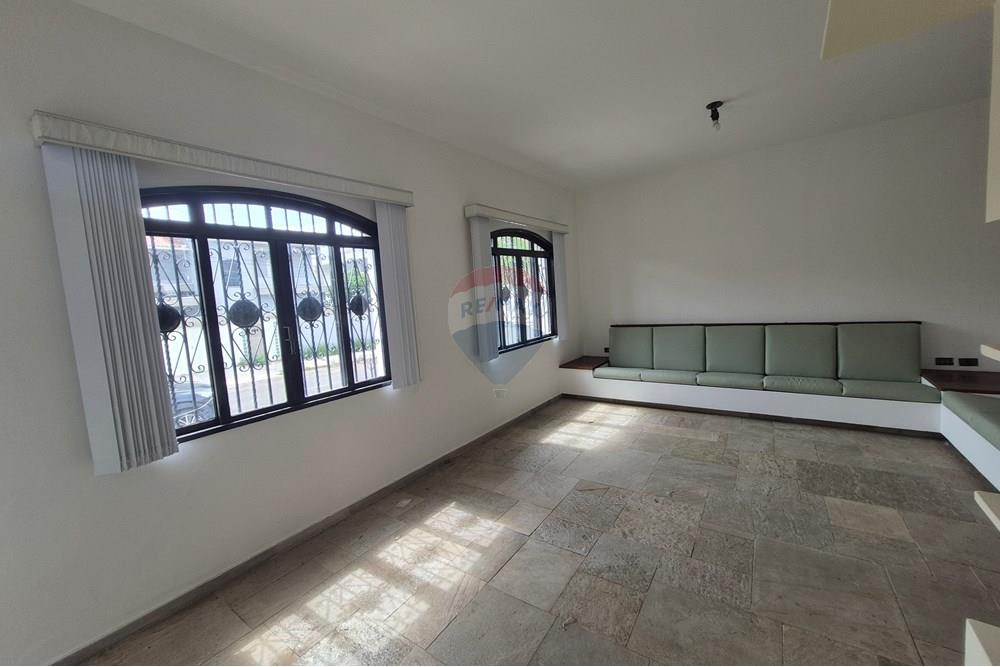 Casa à venda com 5 quartos, 312m² - Foto 9