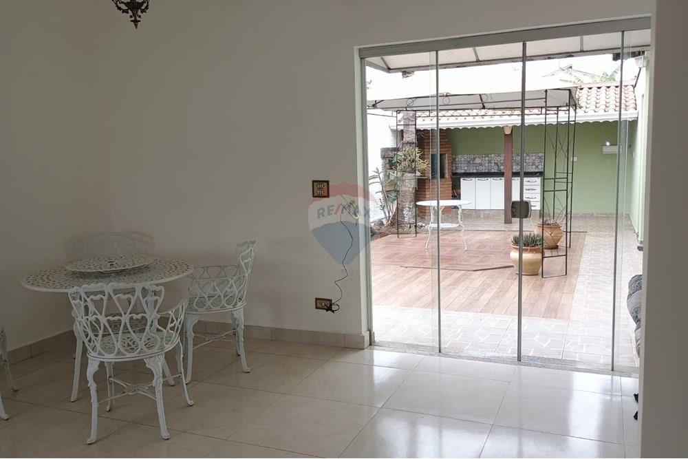 Casa à venda com 4 quartos, 215m² - Foto 30