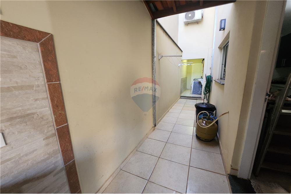 Casa à venda com 3 quartos, 177m² - Foto 21