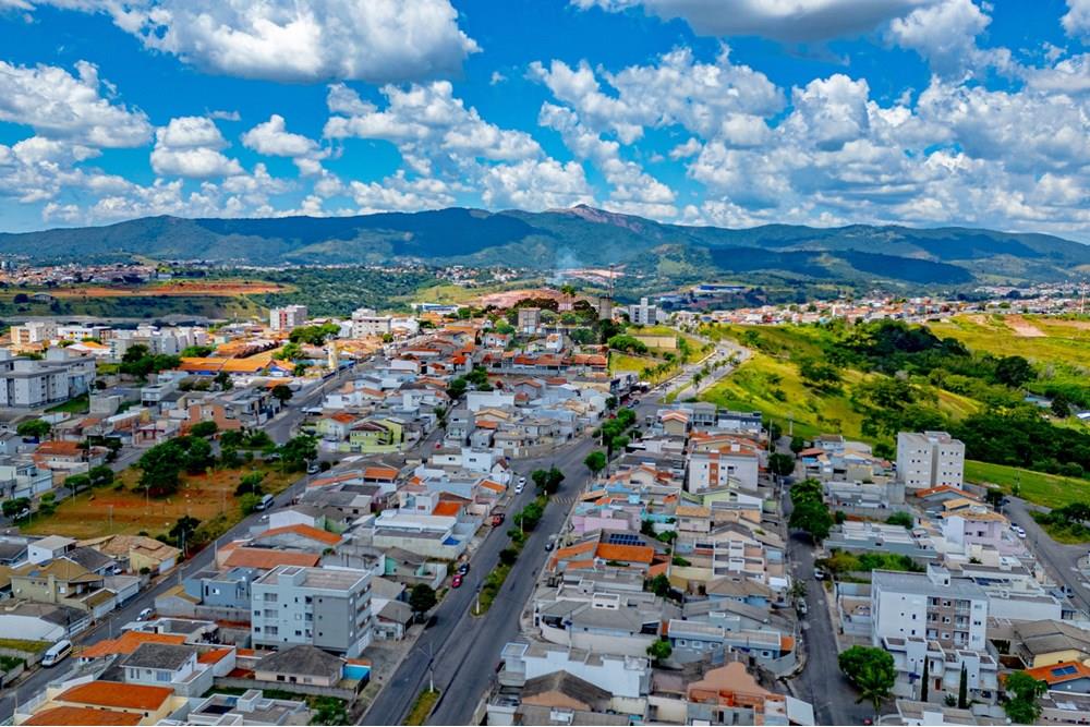 Casa - Venda - Atibaia , São Paulo - 52- Sobrado de Esquina com 3 Quartos e 3 Vagas de Garagem.jpg - 690921092-5